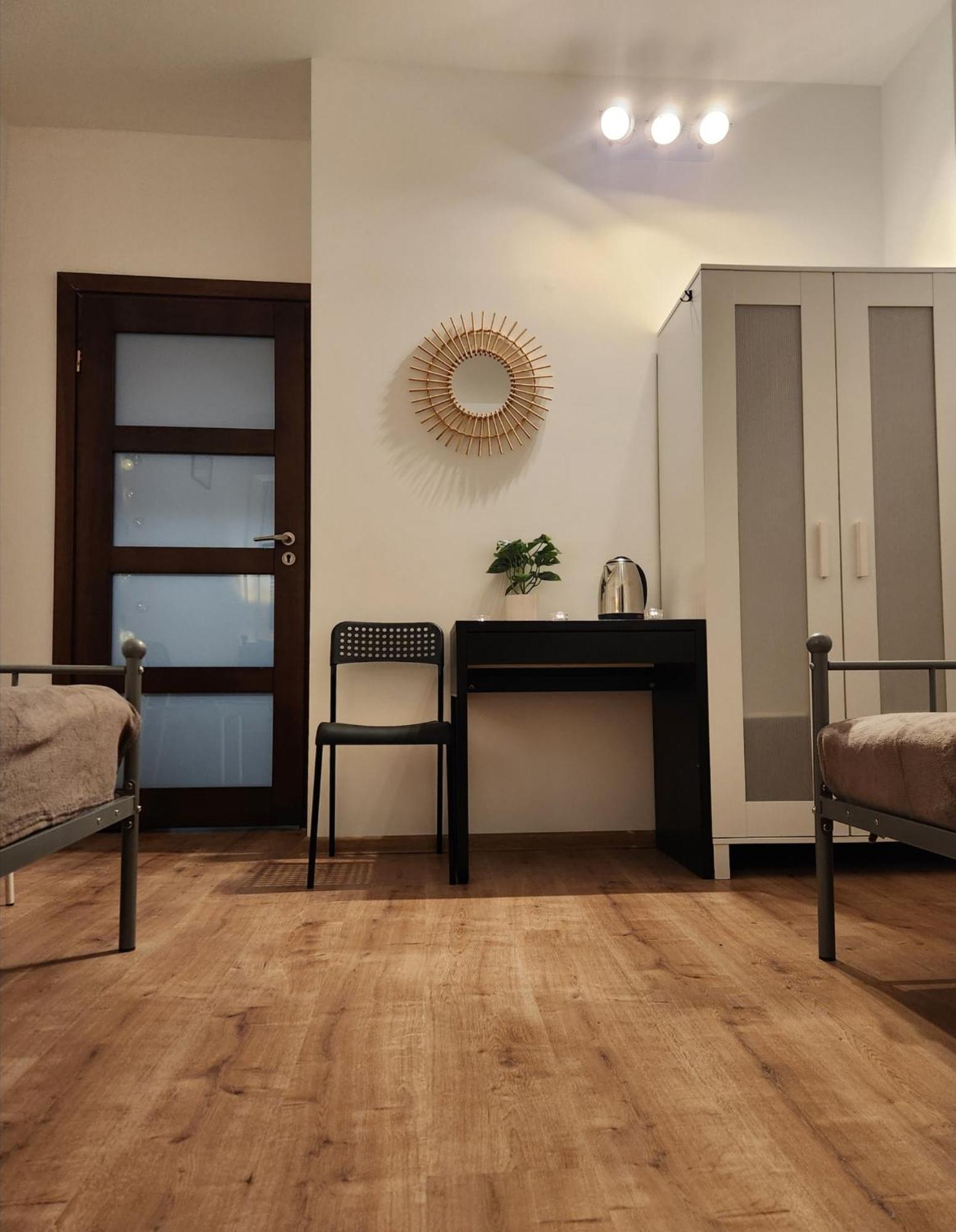 Pod Czapla Hostel Warsaw Ngoại thất bức ảnh