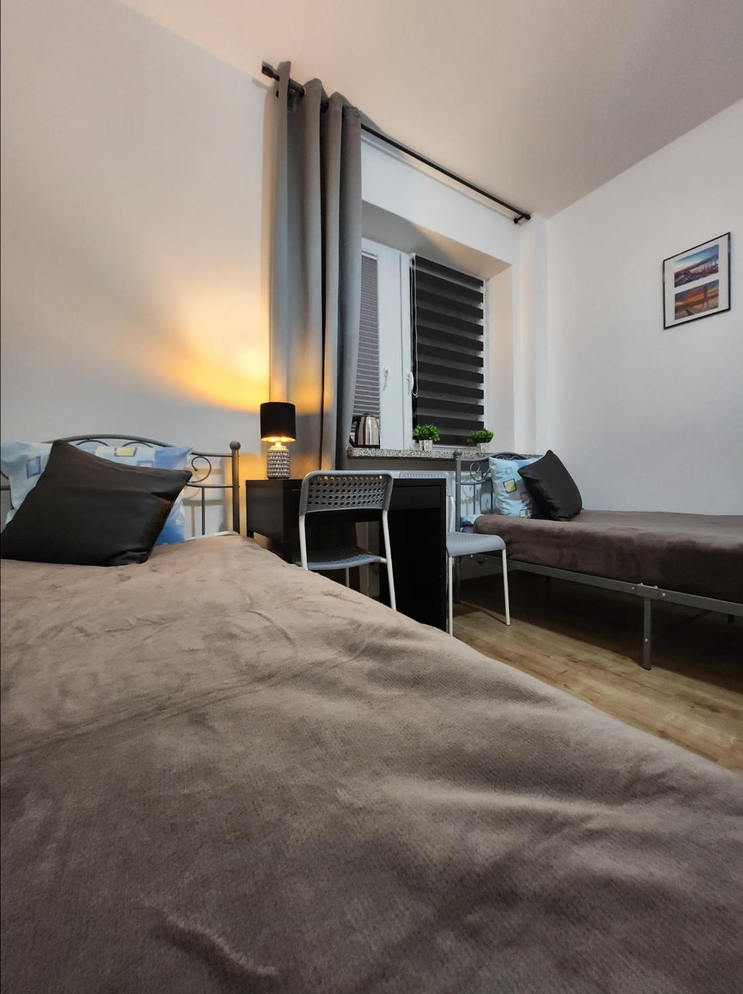 Pod Czapla Hostel Warsaw Ngoại thất bức ảnh