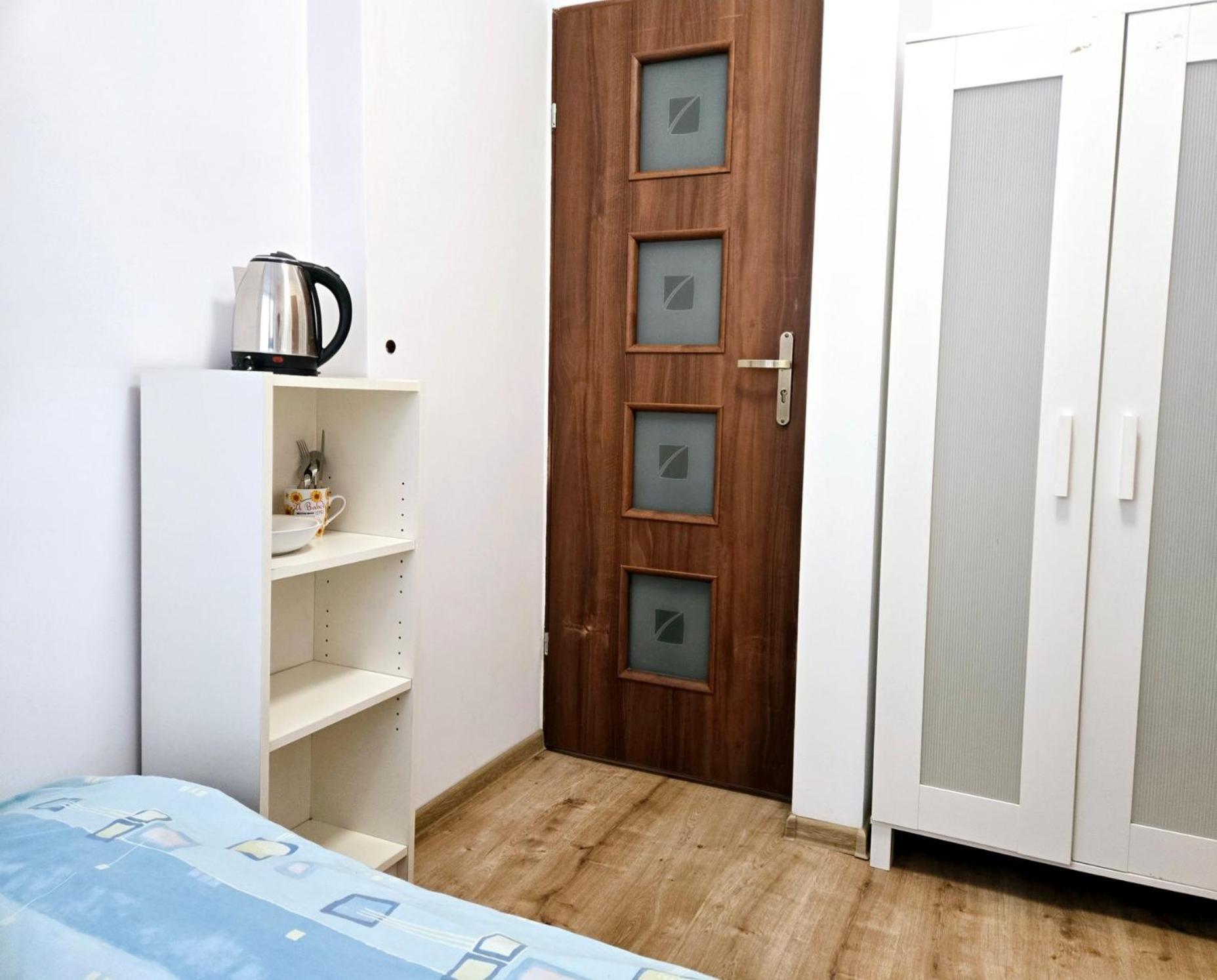 Pod Czapla Hostel Warsaw Ngoại thất bức ảnh